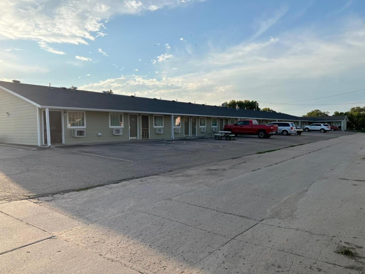 Economy Inn McCook Eksteriør billede