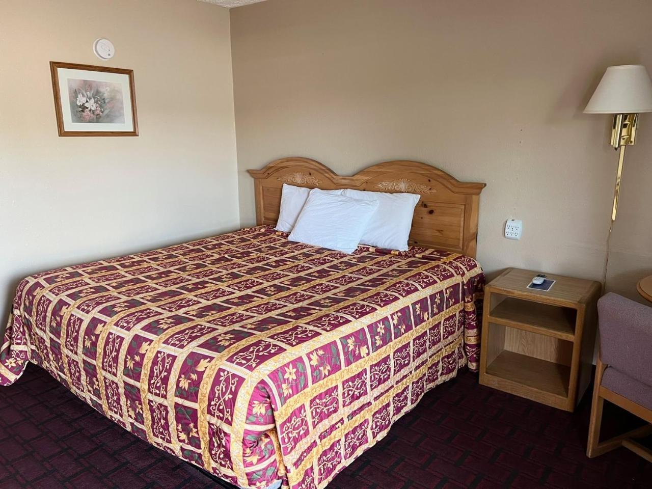 Economy Inn McCook Eksteriør billede