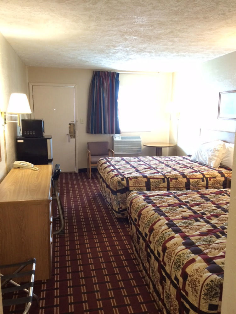 Economy Inn McCook Eksteriør billede